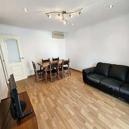 Jumar Apartment